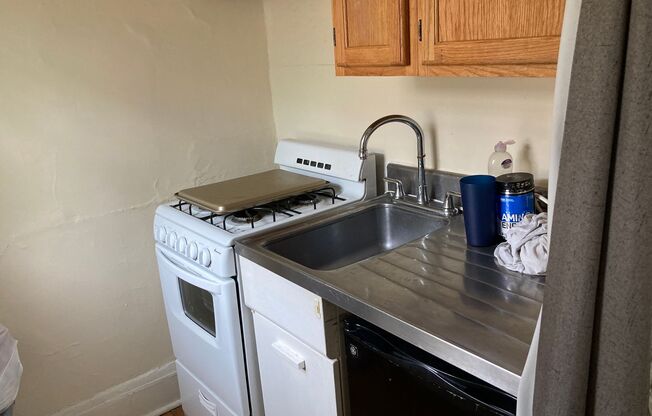 1767 N. Arlington Place