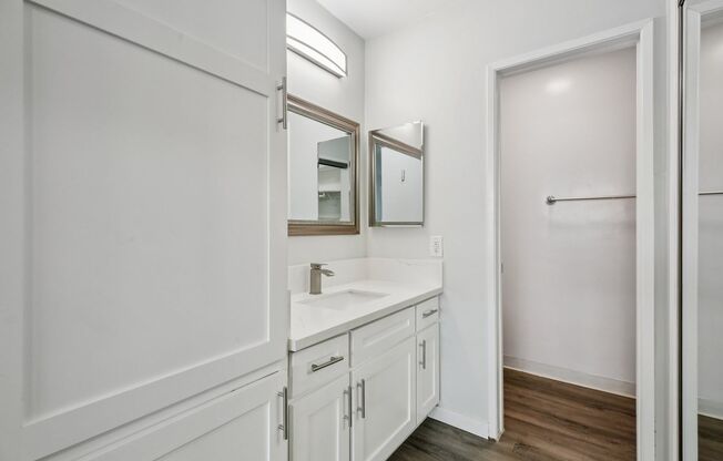 3 beds, 2 baths, 1,350 sqft, $2,895, Unit 303