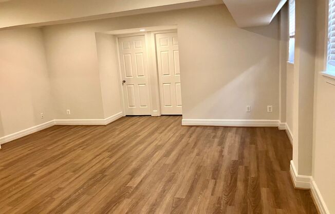 2 beds, 1 bath, 742 sqft, $2,500, Unit 114