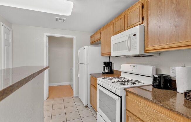 2 beds, 2 baths, $1,895