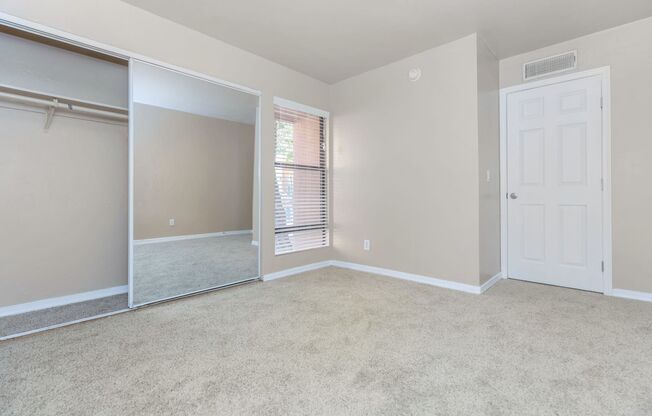 3 beds, 2 baths, 1,010 sqft, $1,360, Unit 151