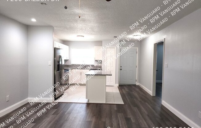 7200 BALBOA DR