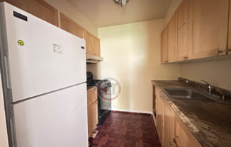 2000 MAPES AVE