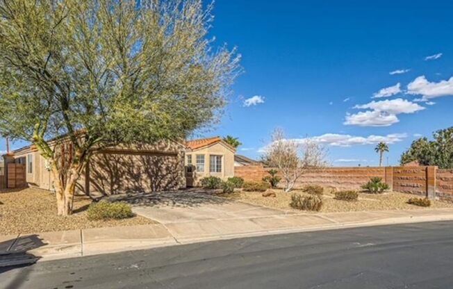 BEAUTIFUL 3 BEDROOM 2 FULL BATHS SINGLE STORY HOME WITH 2 CAR GARAGE