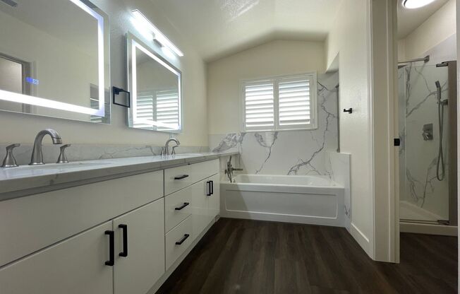 Fremont: Updated 4 Bedroom, 3 Bathroom, 2 Car Garage