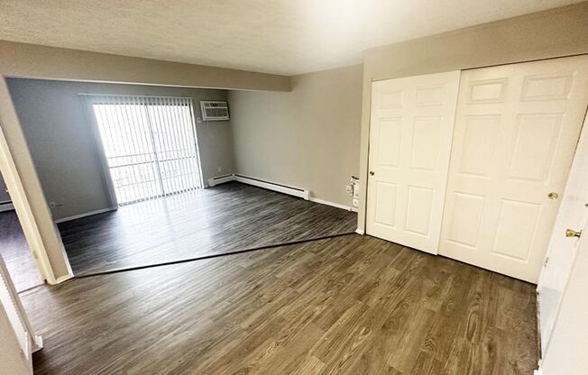 1 bed, 1 bath, 560 sqft, $815, Unit 720-12