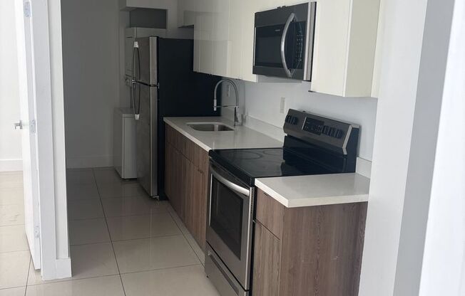 2 beds, 1 bath, 550 sqft, $1,895, Unit 821-301