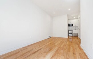 210 E 31 ST