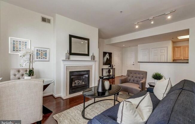 2001 12th Street NW Unit 209