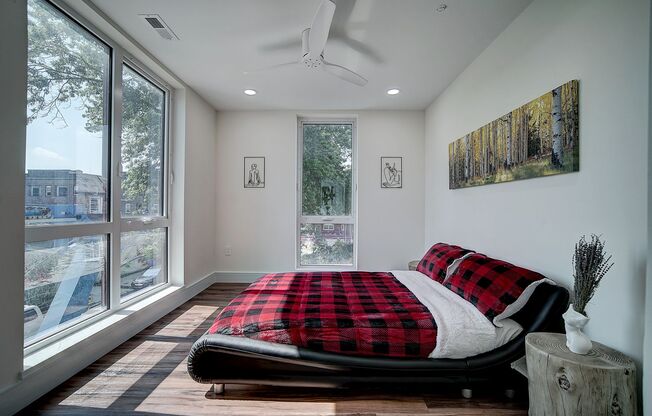 2 beds, 2 baths, 842 sqft, $2,300, Unit 207