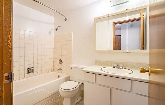 Love Where You Live! Discover Vuemont Apartments in Renton!