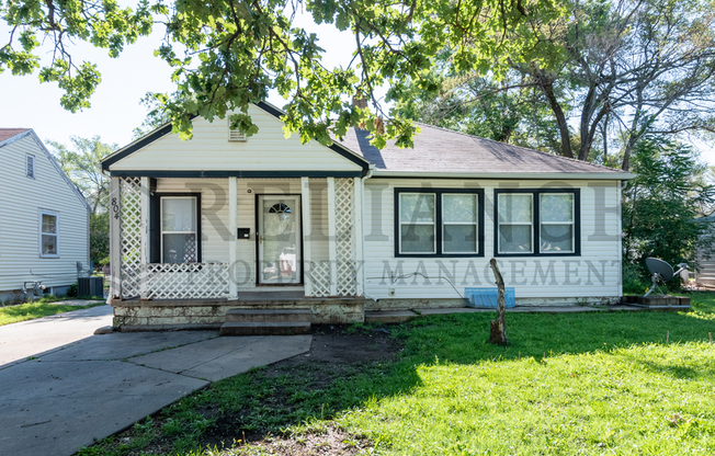 804 N BATTIN ST