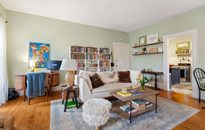 5916 Howe St in Shadyside