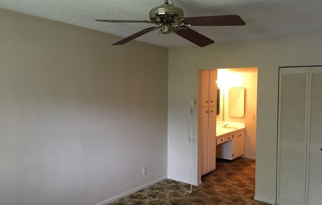 1 bed, 1.5 baths, $1,850, Unit UNIT 1E