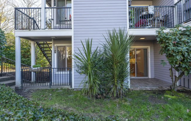 2 bed, 2 bath rental condo in Lake Oswego Mountain Park Neighborhood!