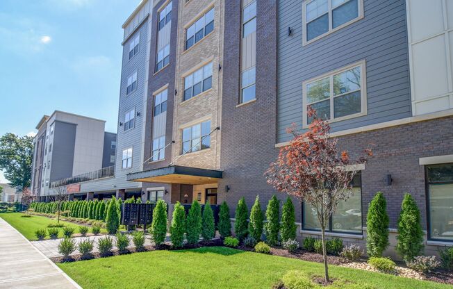 1 bed, 1 bath, 762 sqft, $2,395, Unit Residence 413