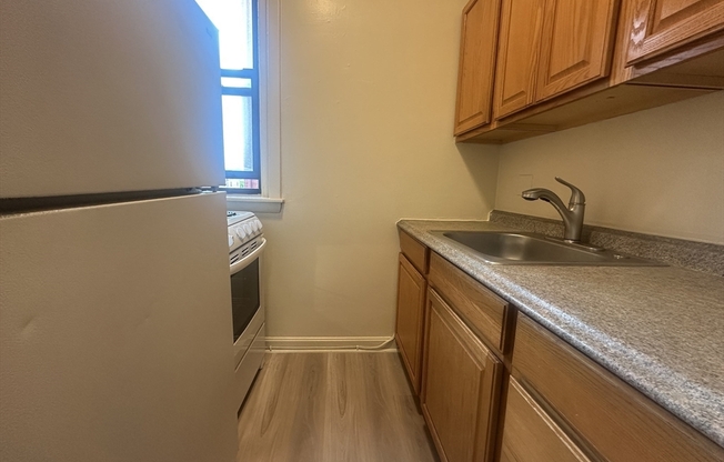 1 bed, 1 bath, 500 sqft, $2,300, Unit 42