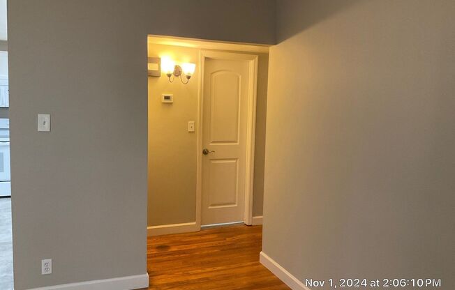 2 beds, 1 bath, 1,025 sqft, $1,595, Unit 03814