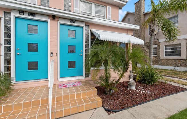 Charming 2Bedroom, 2Bath Home Just Steps from the Beach!