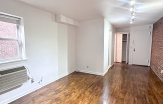 Studio, 1 bath, 400 sqft, $2,700, Unit 4C