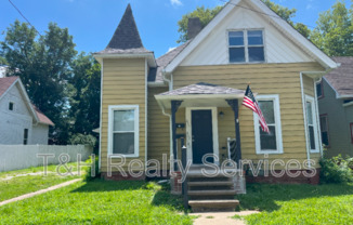 413 W Franklin St