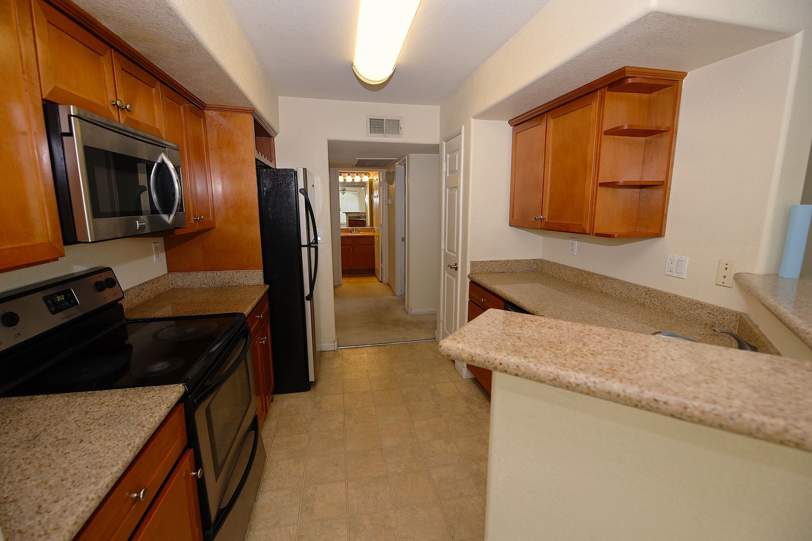 COZY 2BR 2BA UNIT IN BORGATA CONDOMINIUMS - GATED with COMPLETE AMENITIIES