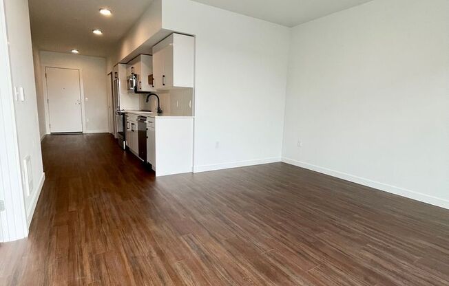 1 bed, 1 bath, 650 sqft, $2,150, Unit 412