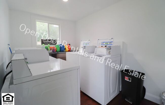 1 bed, 1 bath, 750 sqft, $795, Unit Apartment 1
