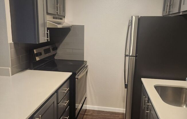 1 bed, 1 bath, 591 sqft, $1,525, Unit B-305