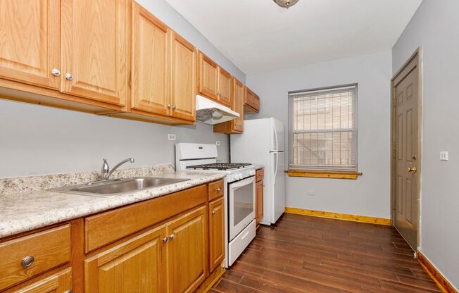 1 bed, 1 bath, $1,095, Unit 6320-1B