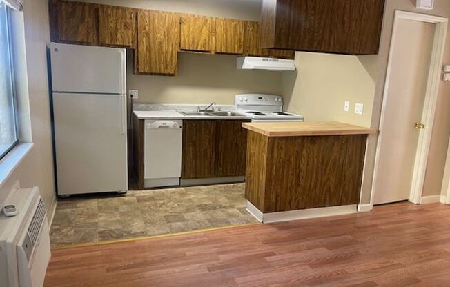 1 bed, 1 bath, 650 sqft, $1,295, Unit 2