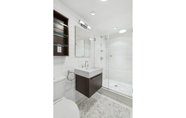 2 beds, 2 baths, $15,000, Unit 14N