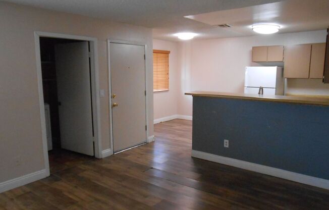 1st Floor Condo in Sunrise Manor