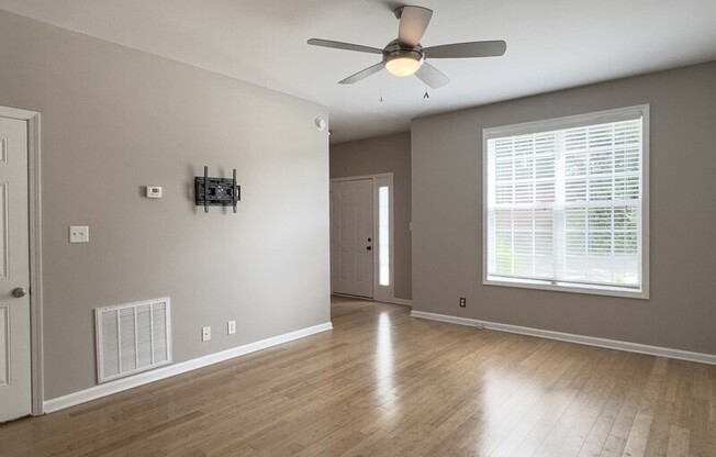 526 S 1 ST