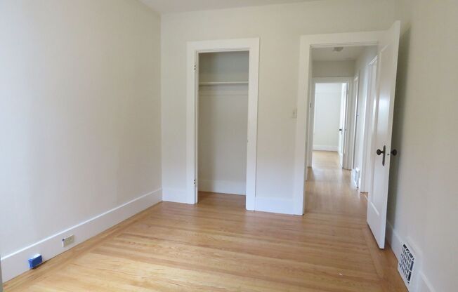 2 beds, 1 bath, $5,600