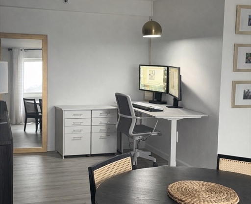 1 bed, 1 bath, 756 sqft, $2,500, Unit 720