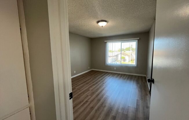2 beds, 1 bath, 980 sqft, $2,400, Unit 055