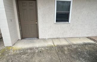 1 Bedroom, 1 Bathroom Apartment