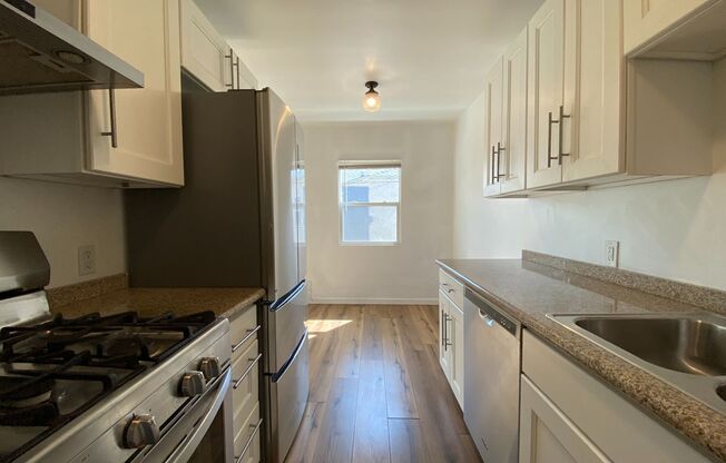 1 bed, 1 bath, $2,075