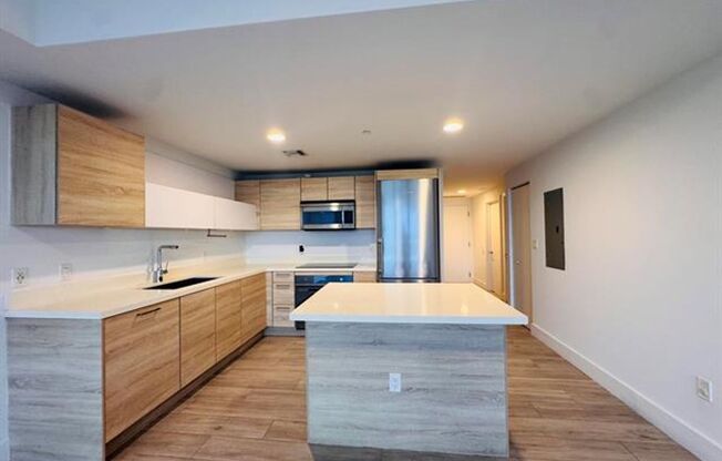 2 beds, 2 baths, $3,750, Unit # 1204