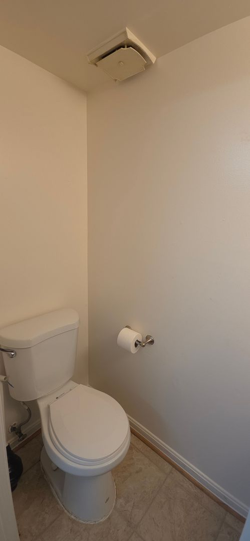 Available NOW - Freshly Updated 2 Bedroom in Columbia, MD