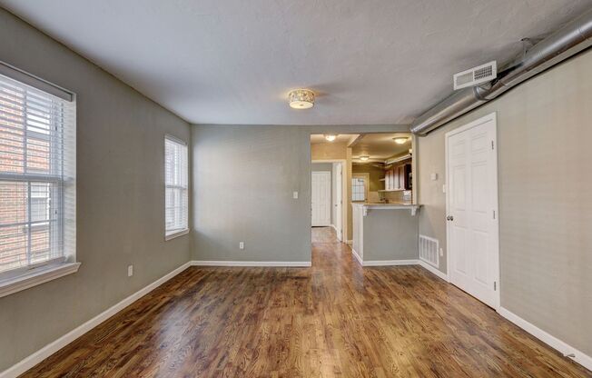 1 bedroom, 1 bath downstairs apartment in OKC - Close to plaza district!