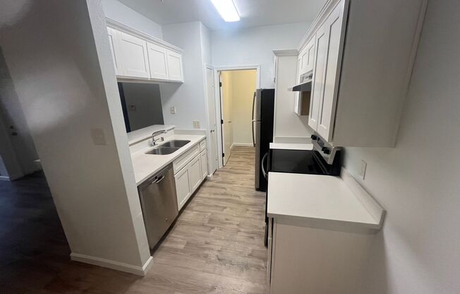 2 beds, 2 baths, $2,450, Unit # 201