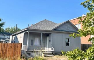 1318 W Maxwell Ave