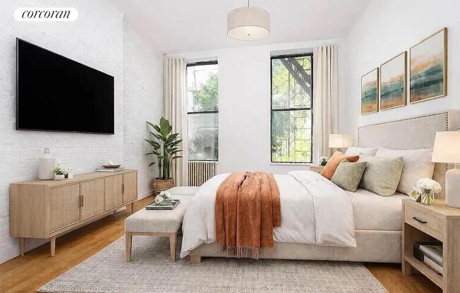 267 E 10 ST