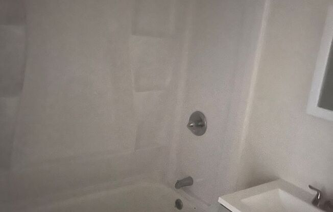 Affordable 1 Bedroom Condo in Central Las Vegas