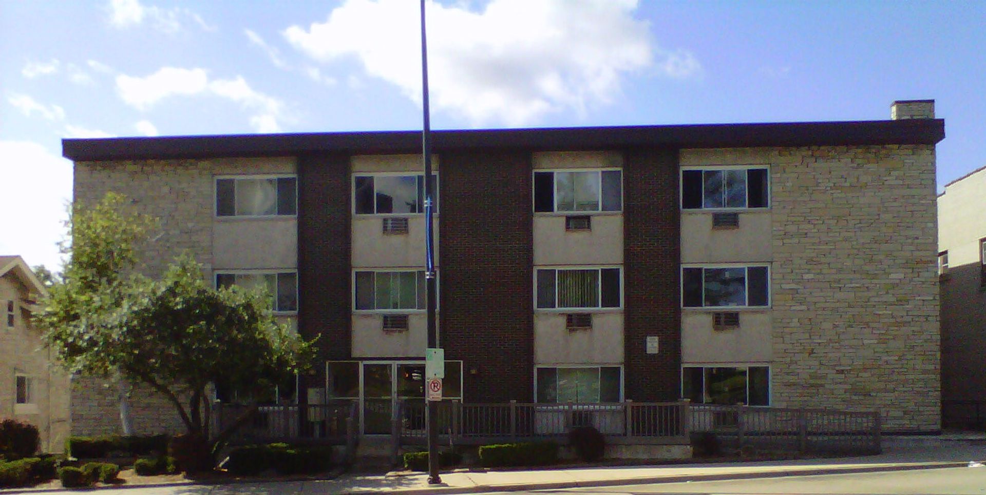 5027 National Ave.