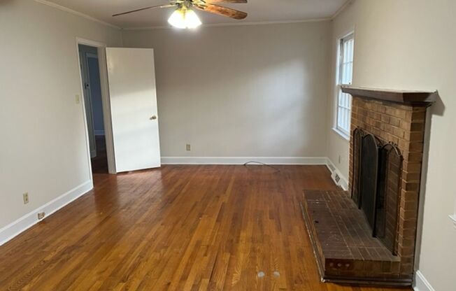 3 beds, 2 baths, $2,100