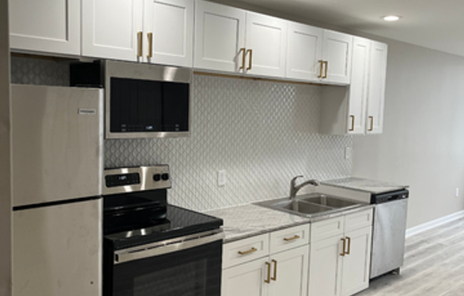 1 bed, 1 bath, 745 sqft, $1,745, Unit 1224