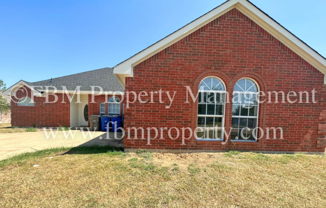 247 Cobblestone - Beautiful 3 Bedroom, 2 Bathroom Home in Red Oak, TX!